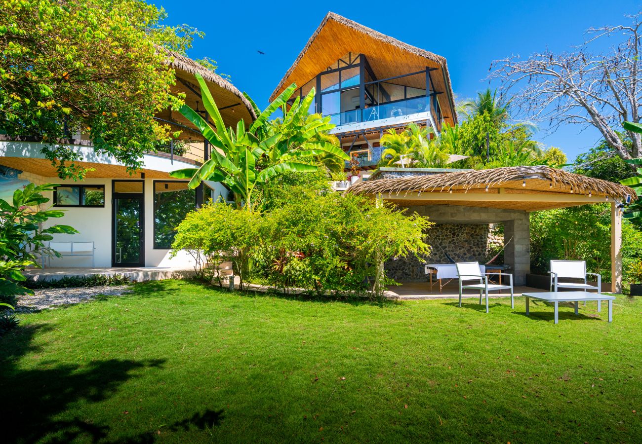 Villa in Esterillos Oeste - Stealing Time