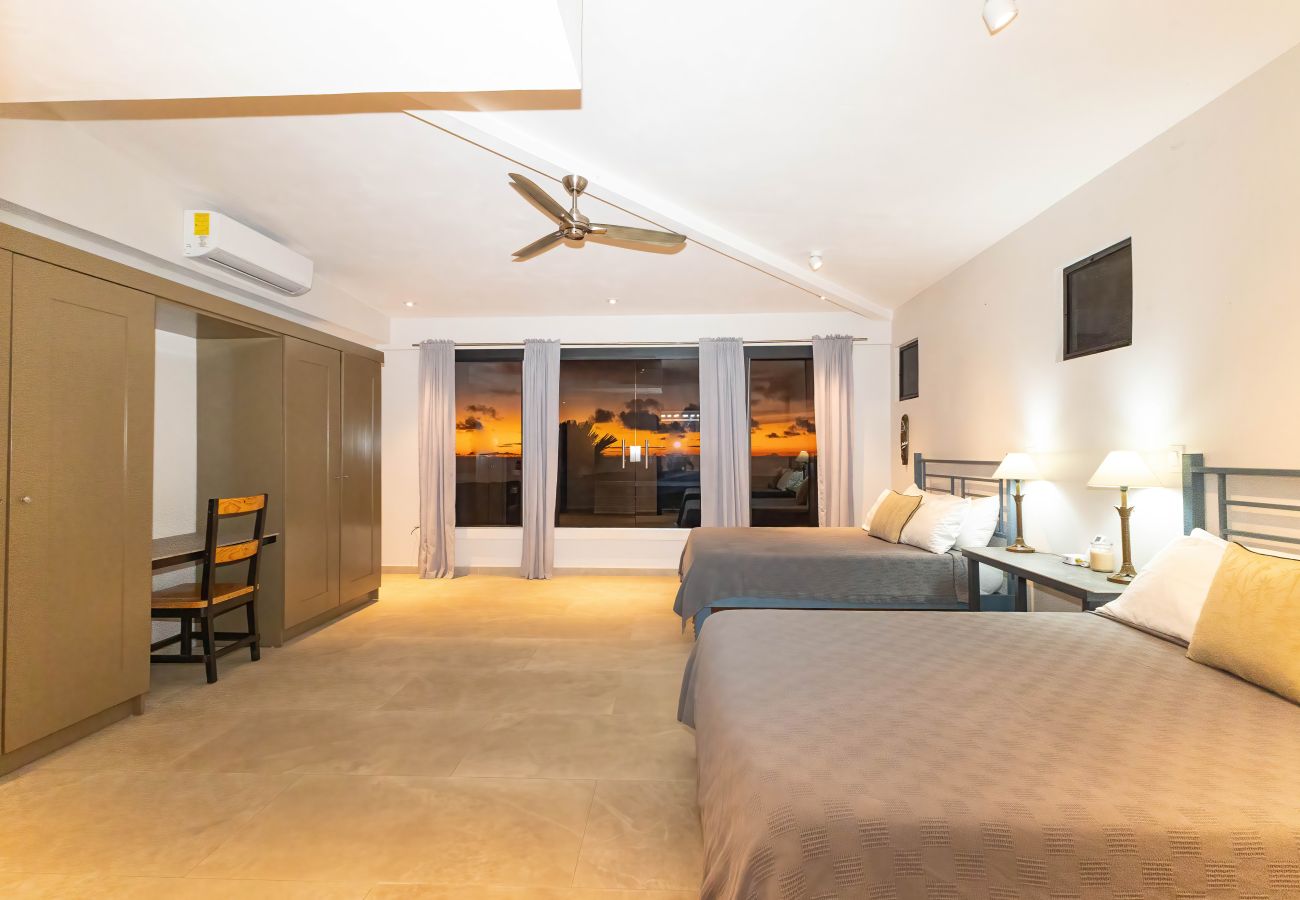 Villa in Uvita - Spacious Oceanview Retreat with Pool, Hot Tub & Game Room - Villa Cielo Azul