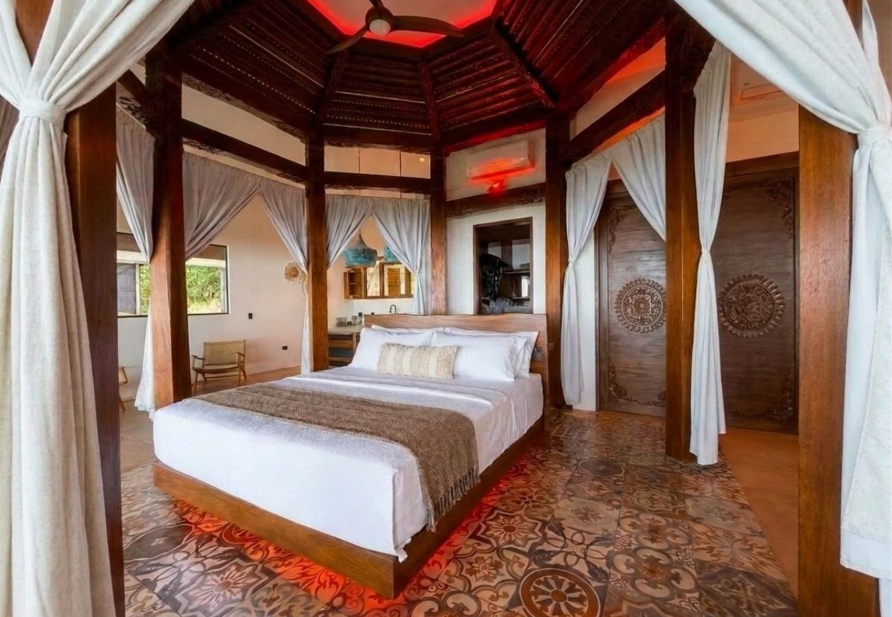 Villa in Uvita - Octagon Villa by Pura Villas