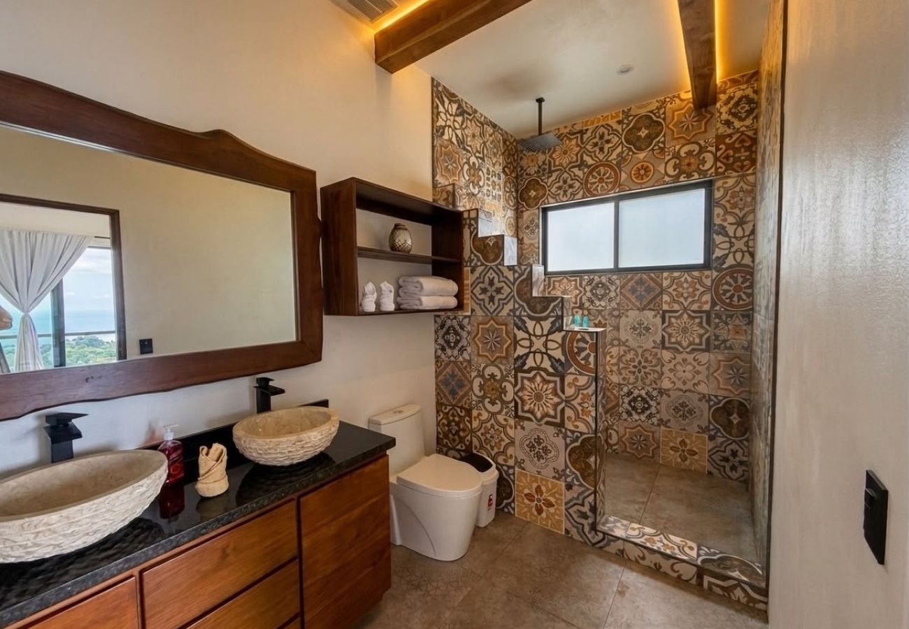 Villa in Uvita - Octagon Villa by Pura Villas