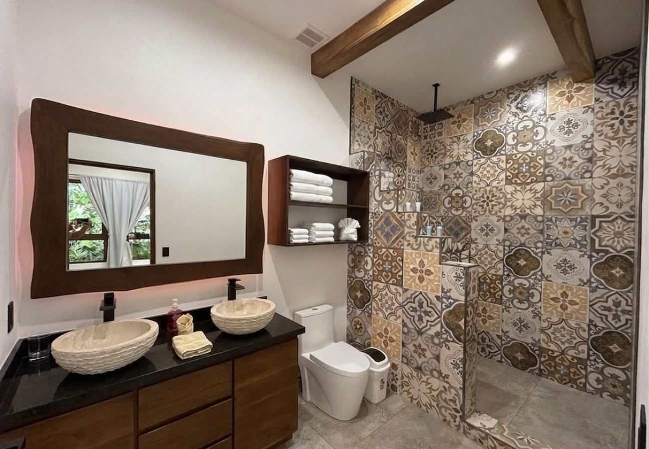 Villa in Uvita - Octagon Villa by Pura Villas