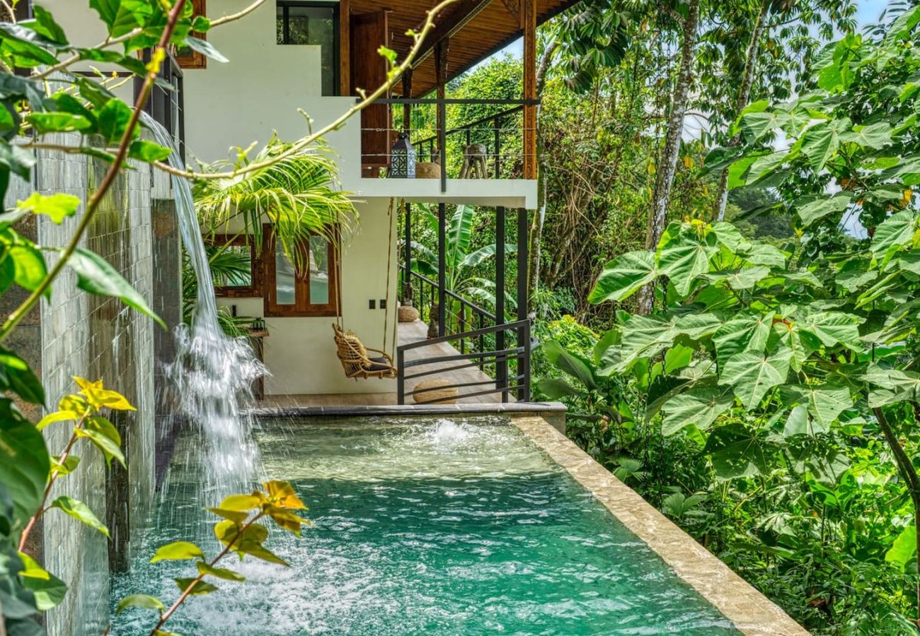 Villa in Uvita - Bali Villa Jungle Paradise by Pura Villas