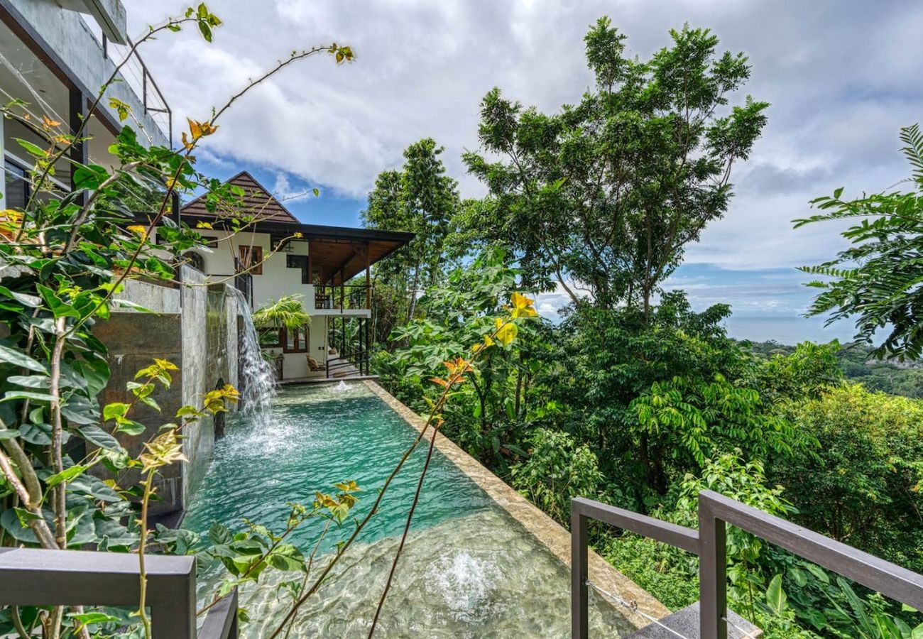 Villa in Uvita - Bali Villa Jungle Paradise by Pura Villas