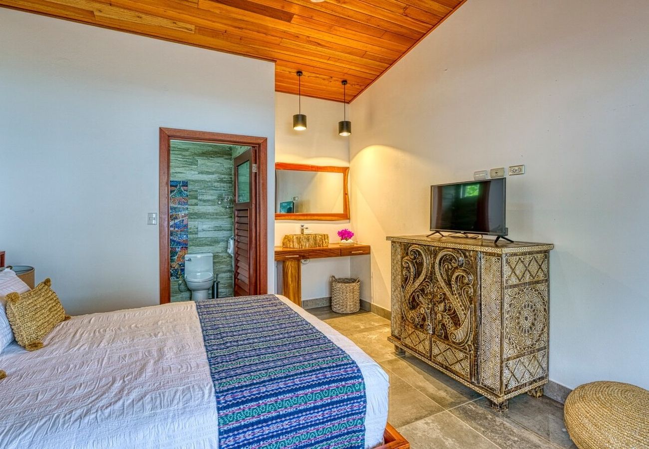 Villa in Savegre - Miralago Villa by Pura Villas
