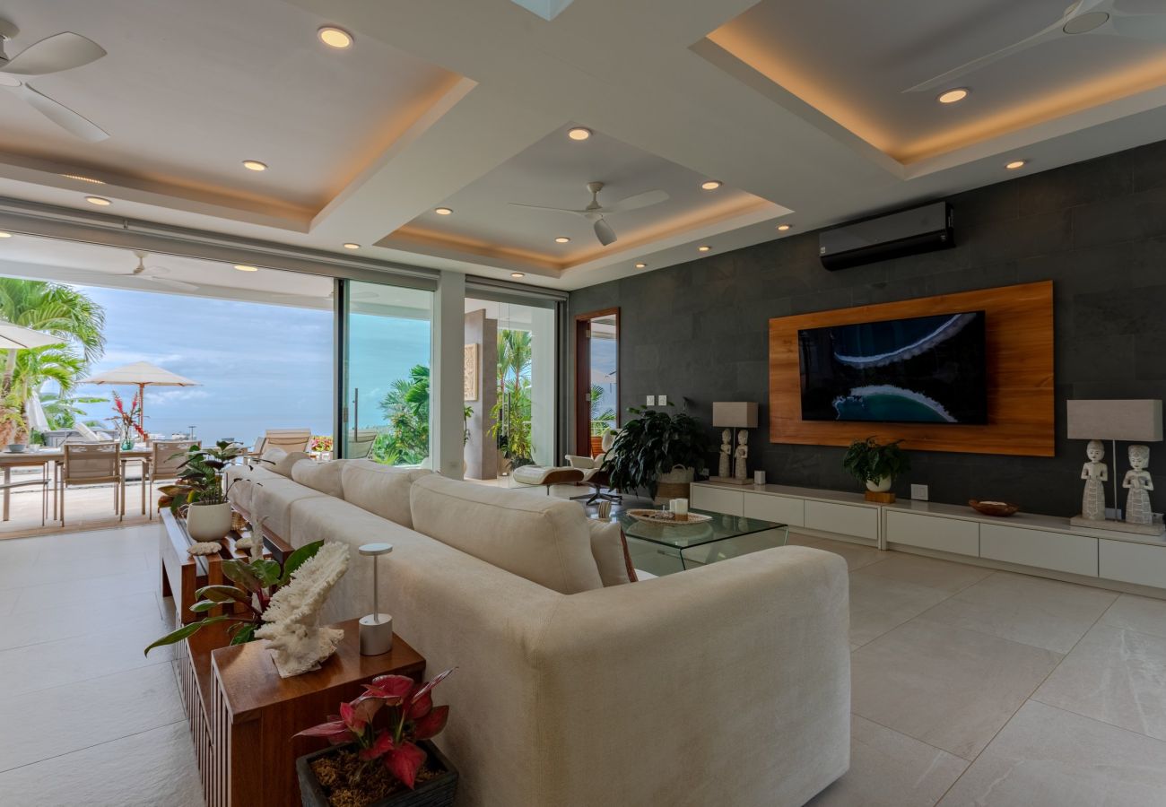Villa in Dominicalito - Lipstick Palms by Pura Villas