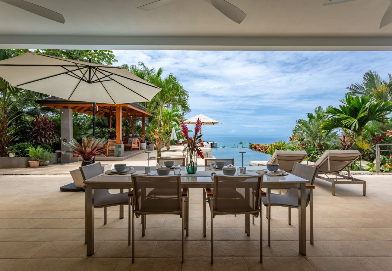 Villa in Dominicalito - Lipstick Palms by Pura Villas
