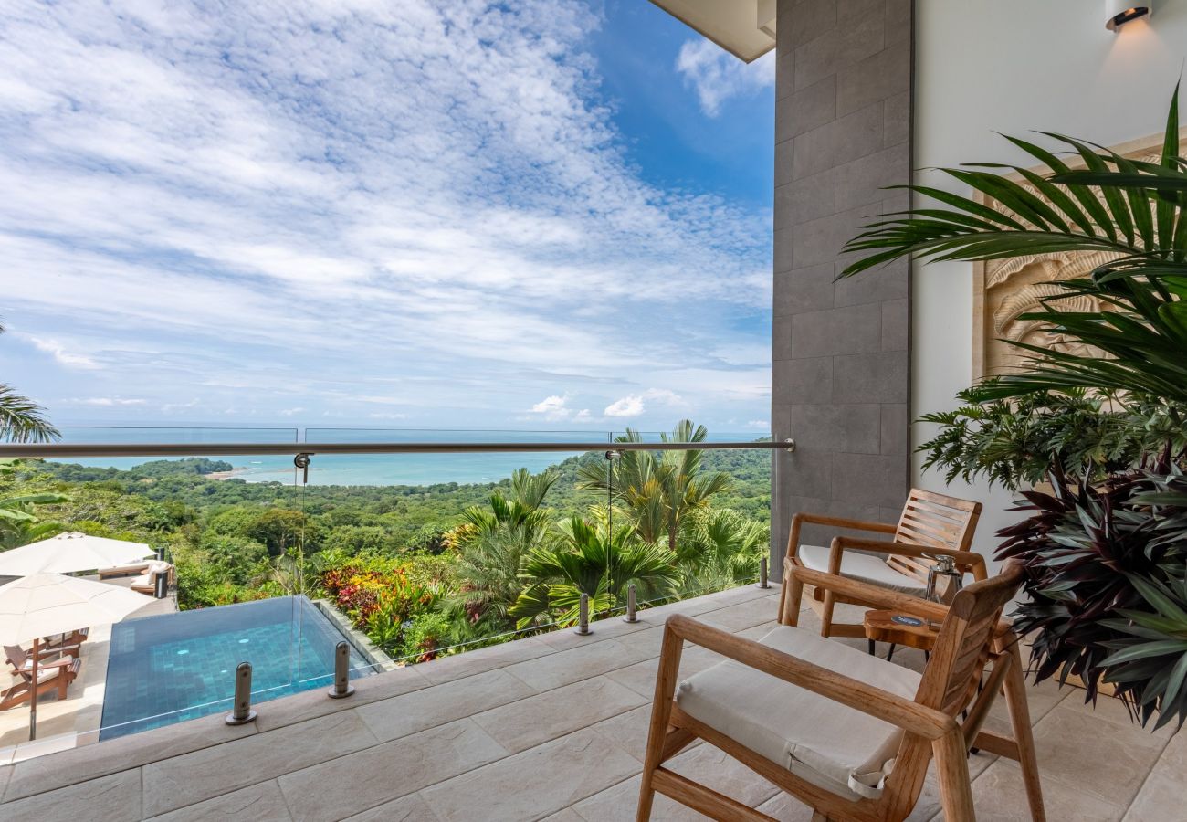 Villa in Dominicalito - Lipstick Palms by Pura Villas