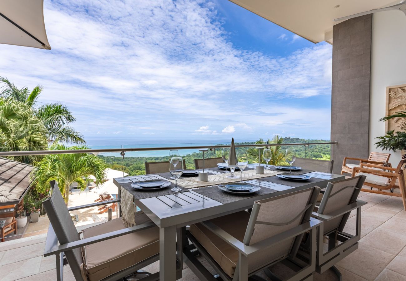 Villa in Dominicalito - Lipstick Palms by Pura Villas