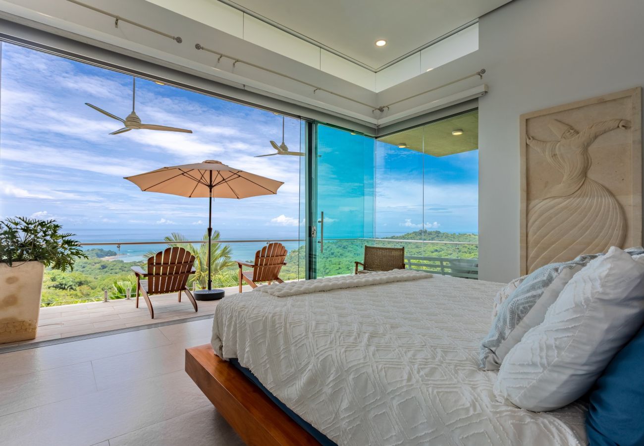 Villa in Dominicalito - Lipstick Palms by Pura Villas
