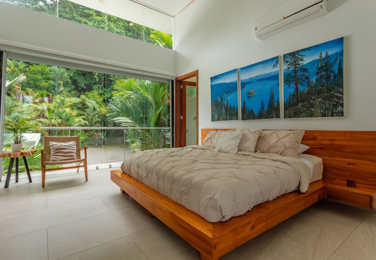Villa in Dominicalito - Lipstick Palms by Pura Villas