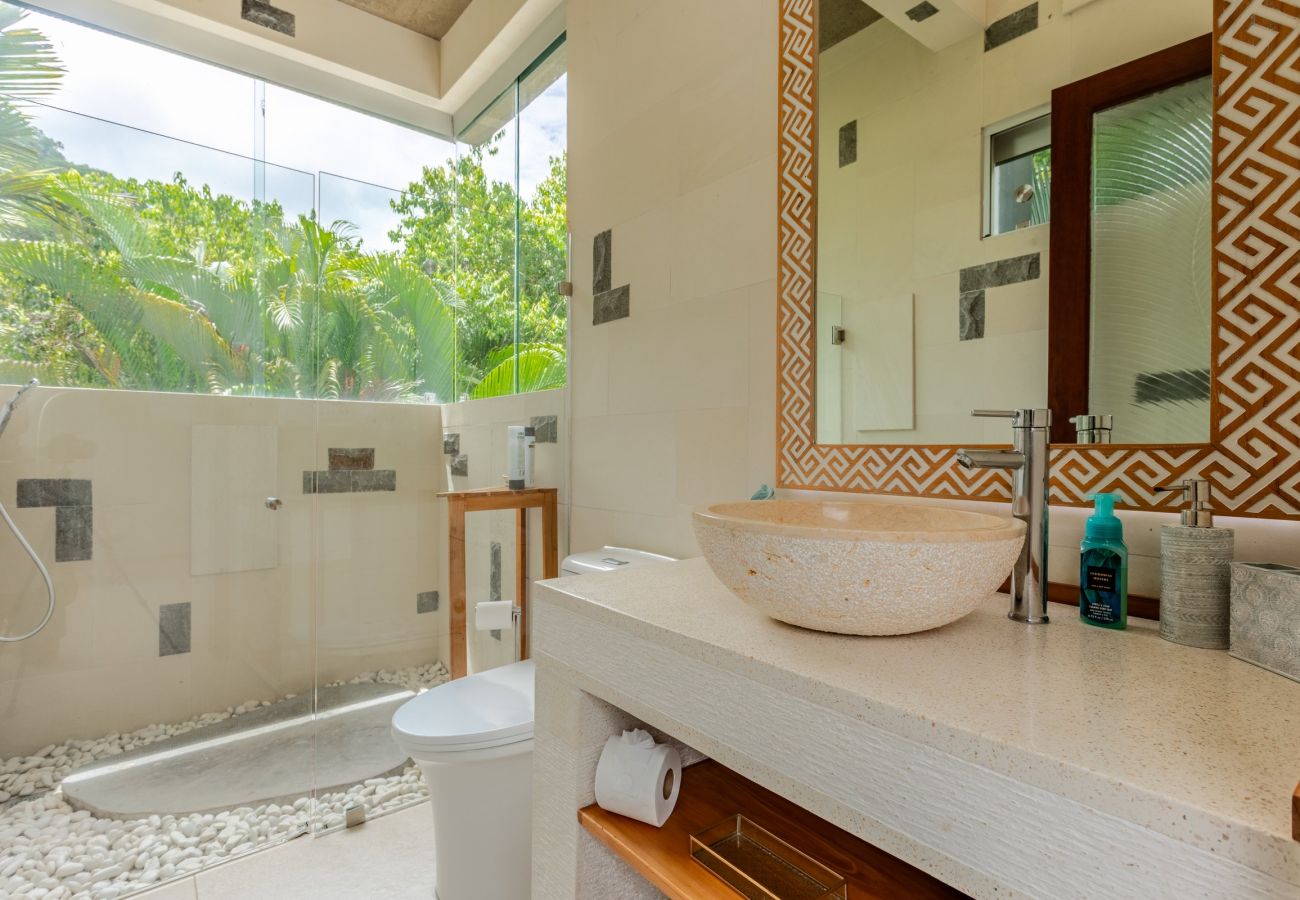Villa in Dominicalito - Lipstick Palms by Pura Villas