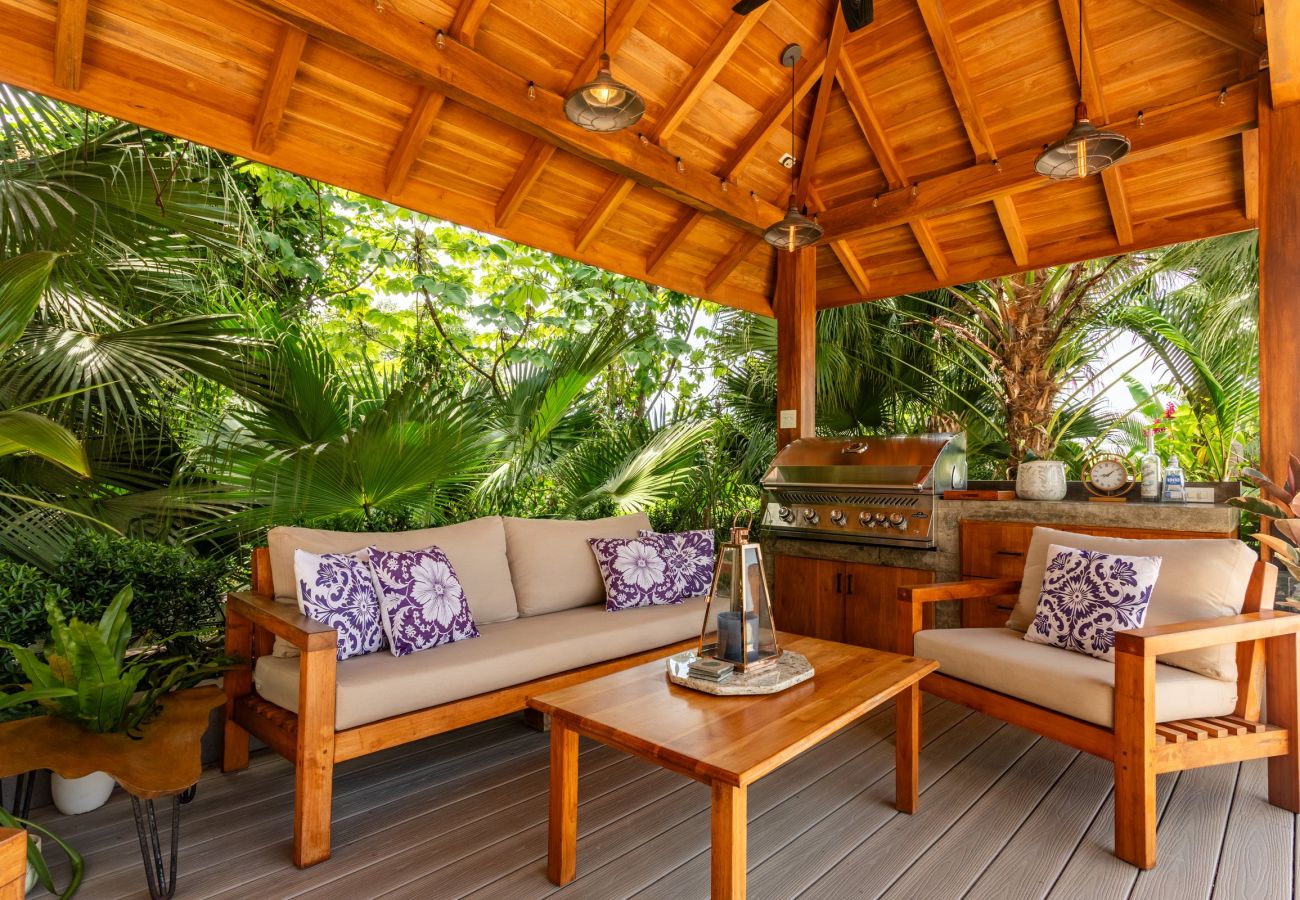Villa in Dominicalito - Lipstick Palms by Pura Villas
