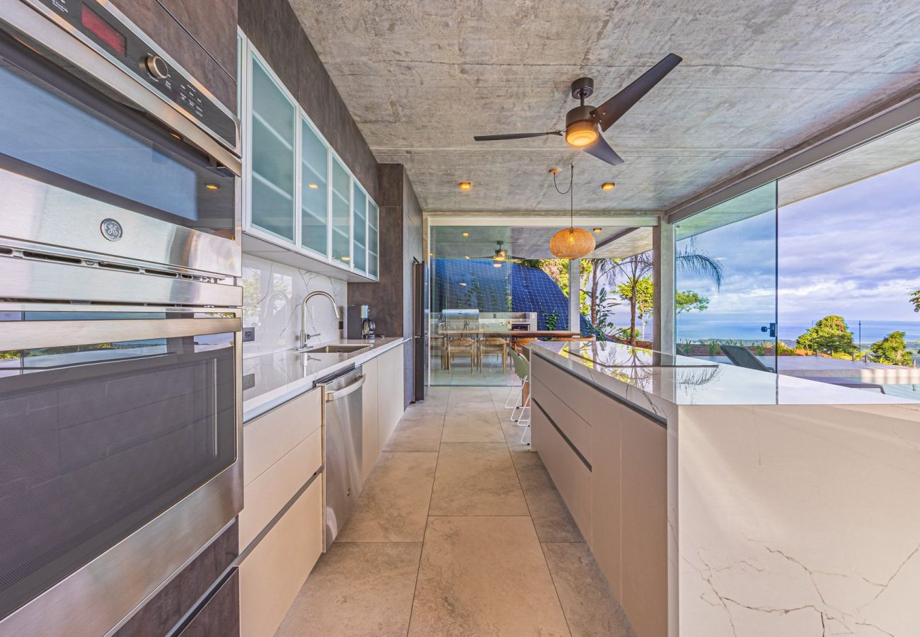 Villa in Bahía Ballena - Villa Montana Verde by Pura Villas