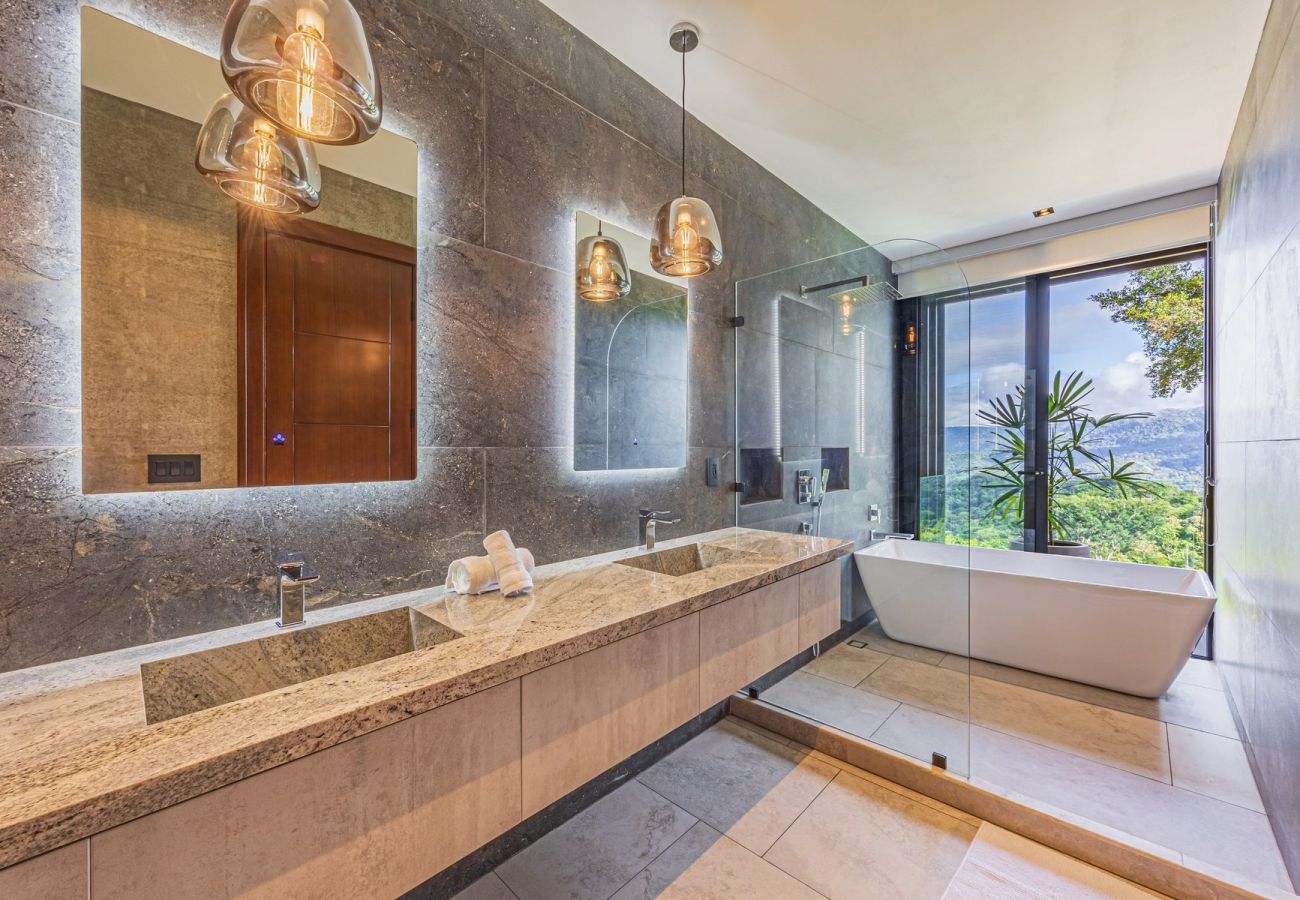 Villa in Bahía Ballena - Villa Montana Verde by Pura Villas