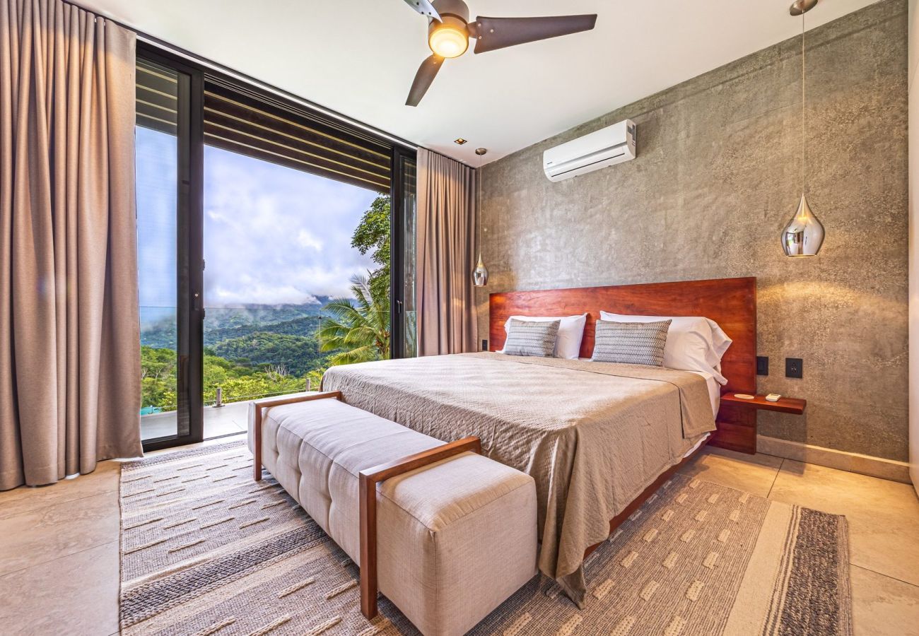 Villa in Bahía Ballena - Villa Montana Verde by Pura Villas